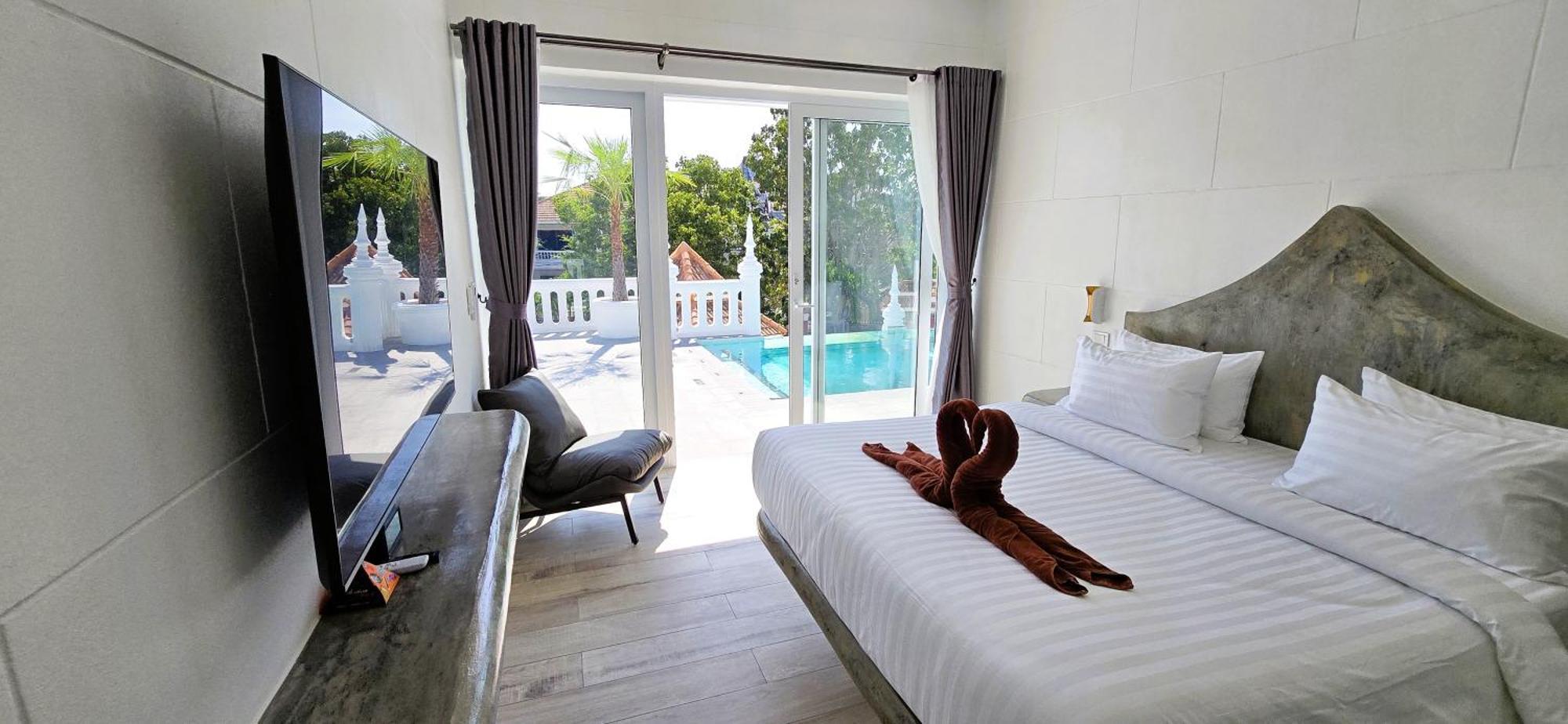 Starland Luxury Pool Walking Street 8 Bedrooms Villa